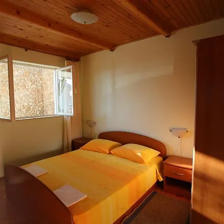 Almissa Apartment *