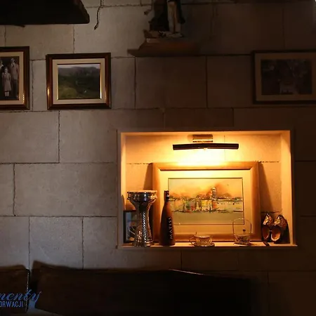 Almissa Apartment *